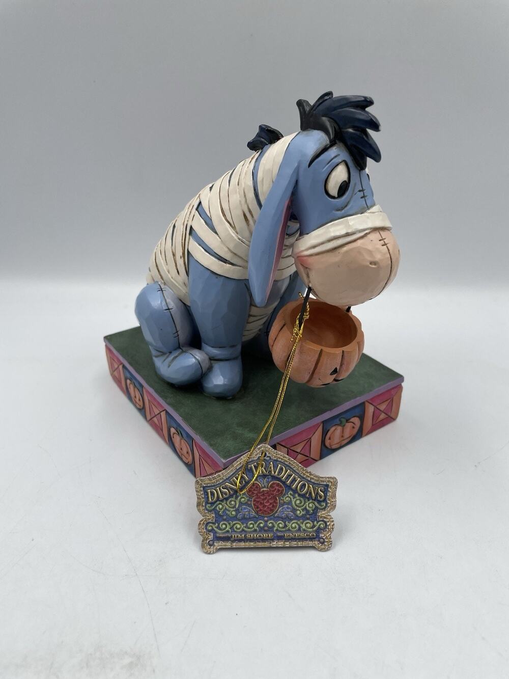 Enesco Disney Traditions Jim Shore Eeyore Mummy Costume Pumpkin Figurine NEW